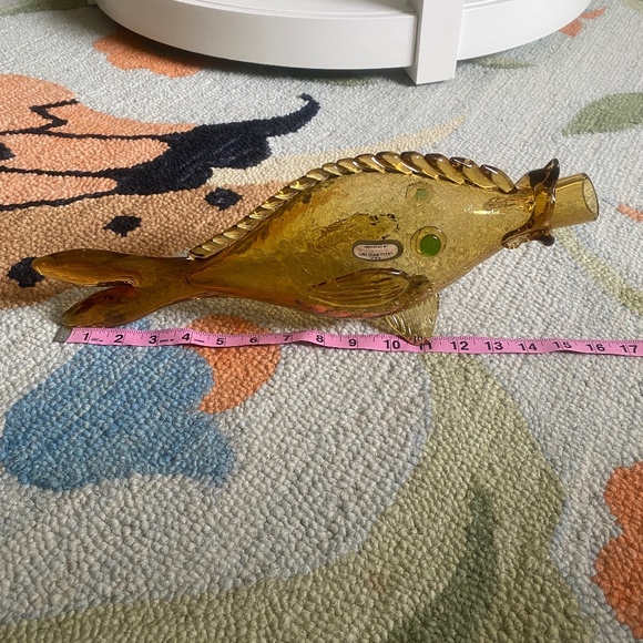 1960s I Empty Crackle Glass Horizontal Fish Wine Bottle - Picture 14 of 16